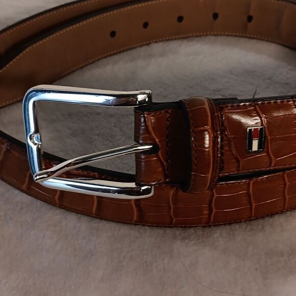 Tommy Hilfiger Croc Embossed Leather Belt - Picture 4 of 5